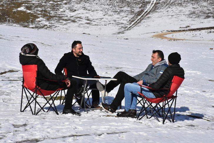 Karadeniz'in menderesleriyle ünlü Perşembe Yaylası beyaza büründü G5