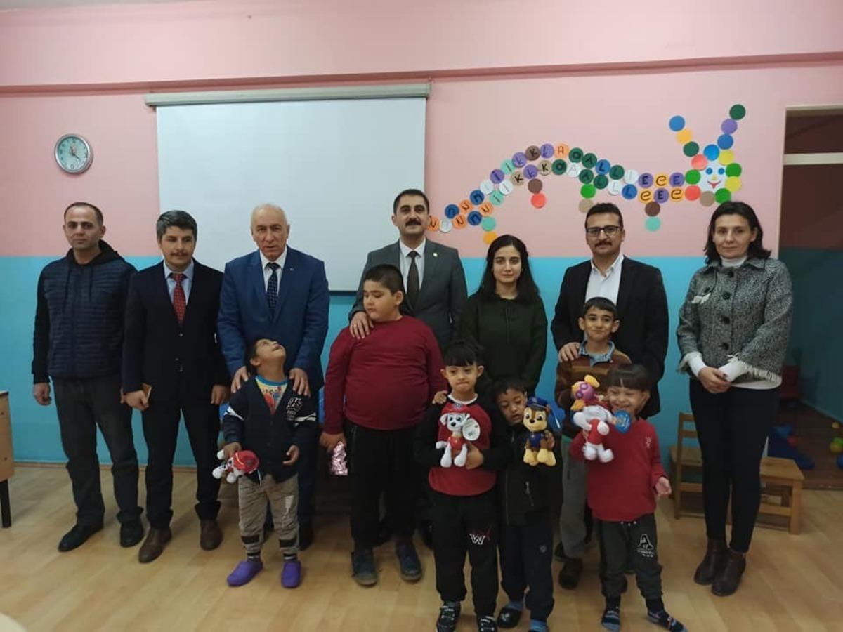 Kaymakam Ak&ccedil;a&rsquo;dan &ouml;zel eğitim &ouml;ğrencilerine ziyaret
