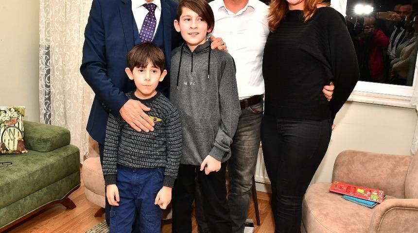 Soyer&rsquo;den hayat kurtaran itfaiye erine teşekk&uuml;r ziyareti