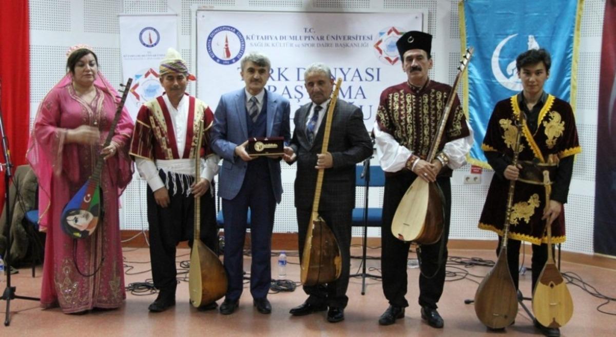 DP&Uuml;&rsquo;de aşıklar atışması