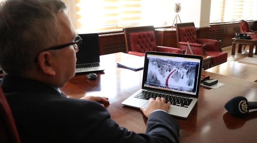 Niğde Valisi Yılmaz Şimşek, AA'nın "Yılın Fotoğrafları" oylamasına katıldı