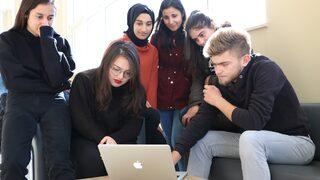 ASÜ İletişim Fakültesi öğrencileri AA'nın Yılın Fotoğrafları oylamasına katıldı