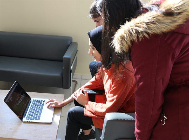 ASÜ İletişim Fakültesi öğrencileri AA'nın "Yılın Fotoğrafları" oylamasına katıldı G3