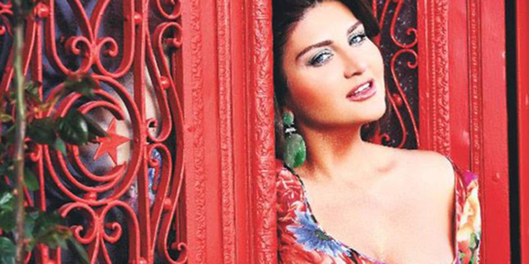 Bambaşka bir Sibel Can