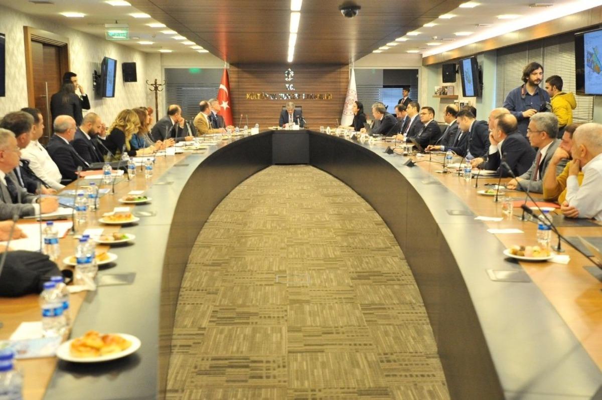 K&uuml;lt&uuml;r ve Turizm Bakanlığından turizm altyapısına 328 milyon liralık kaynak