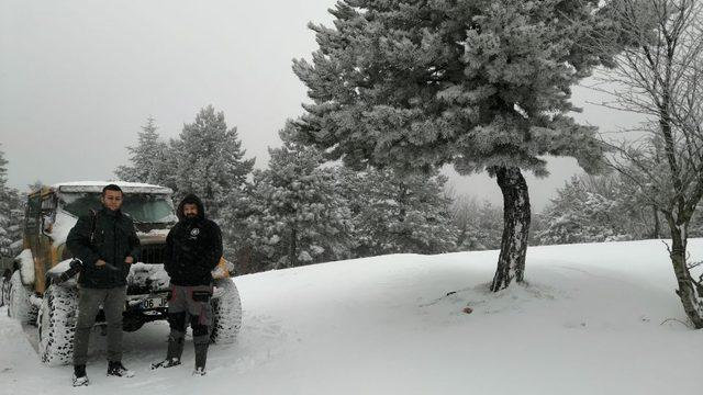 Çanakkale’nin yüksek kesimlerinde kar yüksekliği 20 santimetreye ulaştı