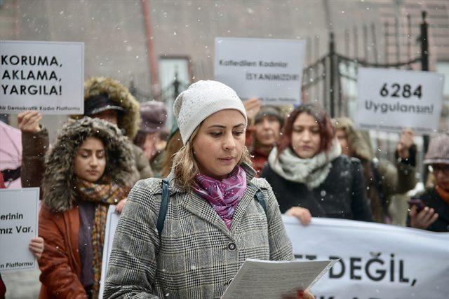 Eskişehir'de kadınlardan Ayşe Tuba Arslan'ın öldürülmesine protesto