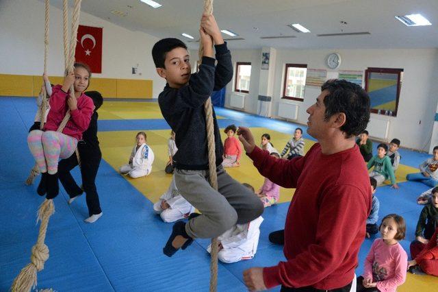 Tataminin yıldızları Osmangazi’de yetişiyor