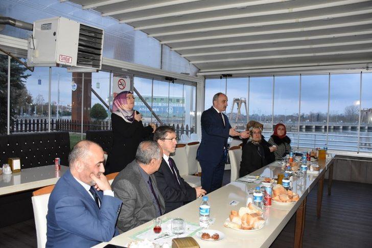 Başkan Kılıç, engelli vatandaşları evlerinde ziyaret etti G3