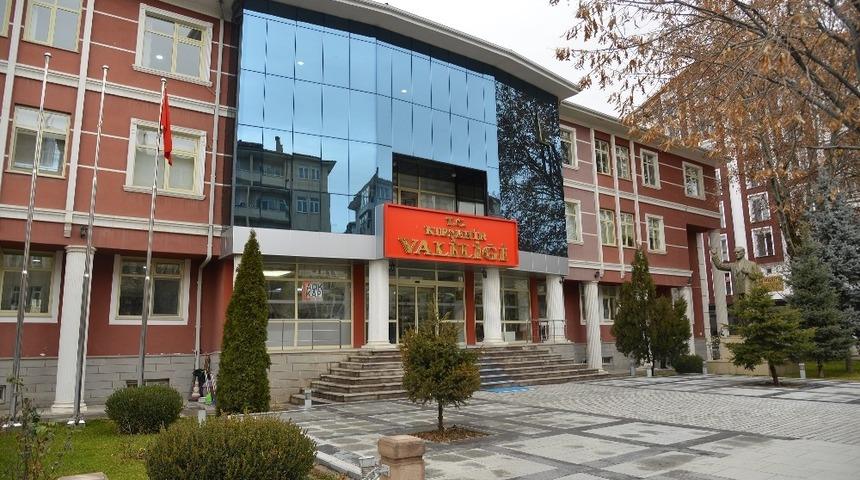 Vali Akın, "Halk Toplantısı"nda Kırşehirlileri dinledi