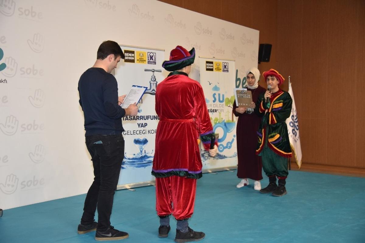 Otizmli ikizlerin Hacivat-Karag&ouml;z oyunu b&uuml;y&uuml;k beğeni topladı