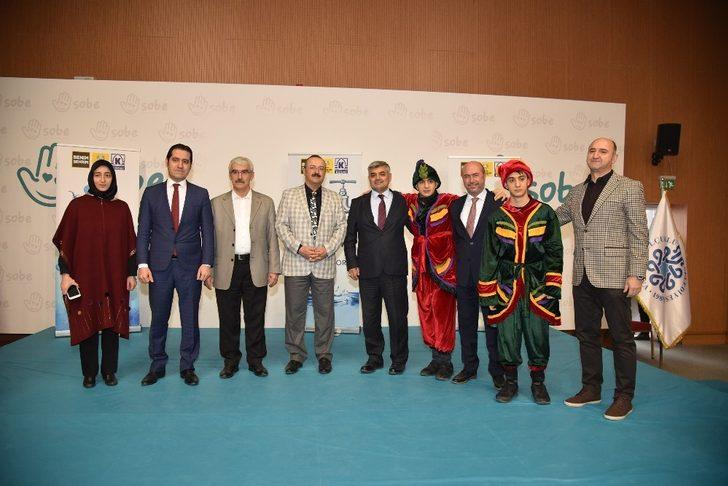 Otizmli ikizlerin Hacivat-Karagöz oyunu büyük beğeni topladı G2