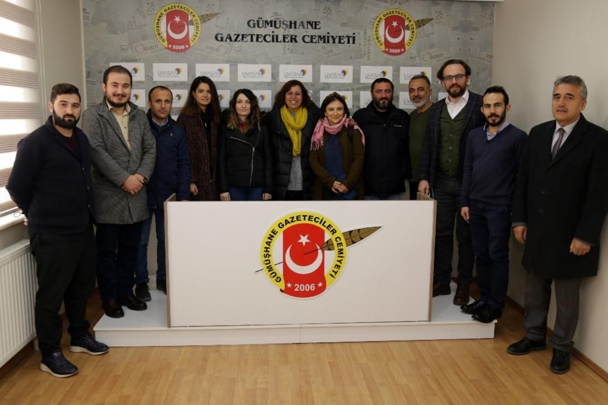 Akademisyenlerden G&uuml;m&uuml;şhane basınına iade-i ziyaret