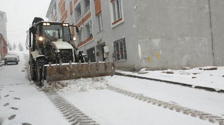 Odunpazarı&rsquo;nda karla m&uuml;cadele &ccedil;alışmaları