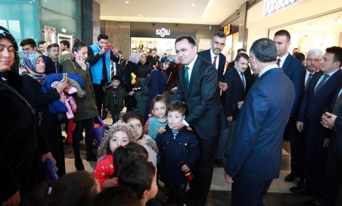 Yozgat&rsquo;ta "Uluslararası &Ccedil;izgilerle Yemen" sergisi a&ccedil;ıldı