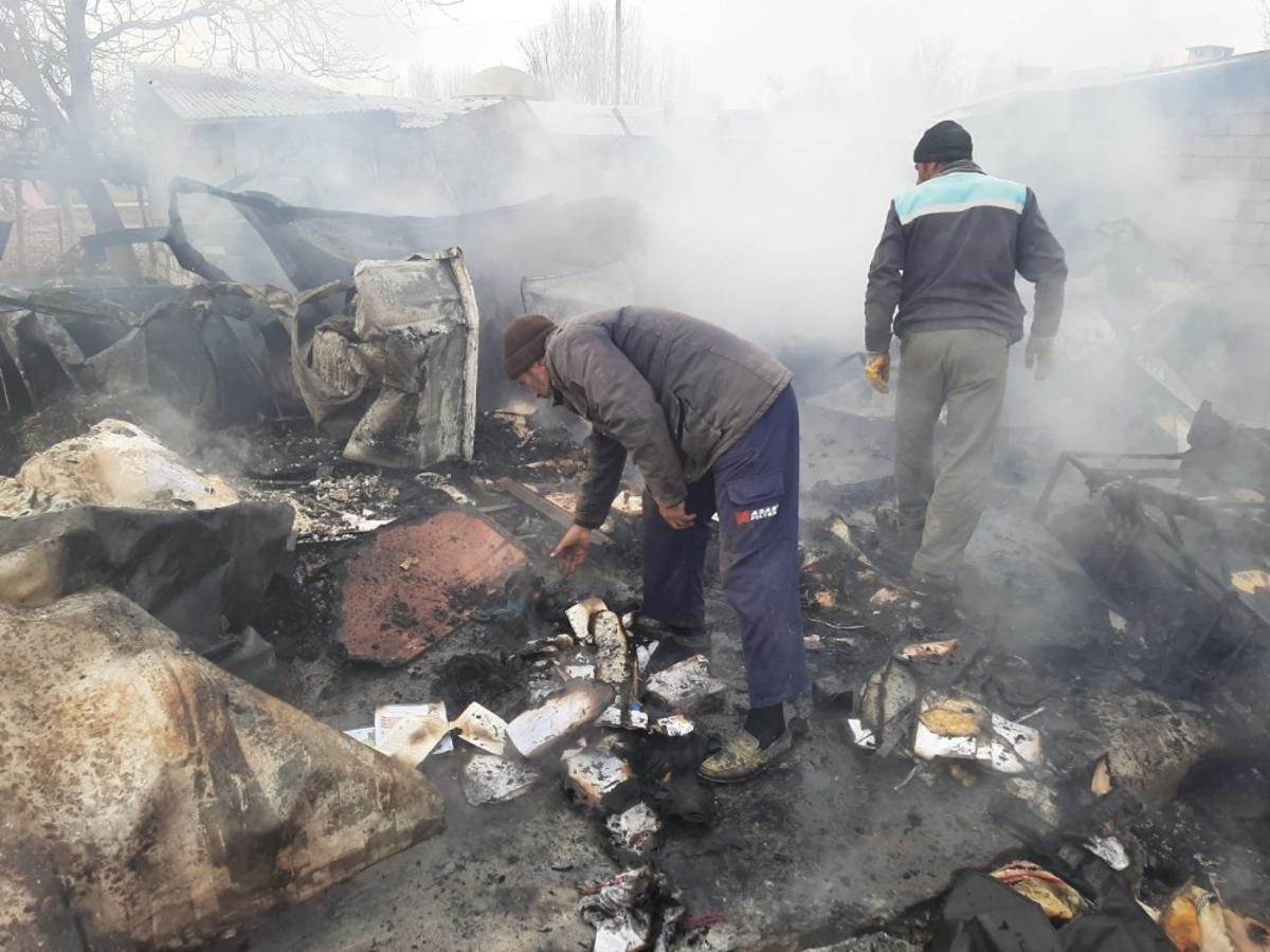 Van&rsquo;da ev yangını