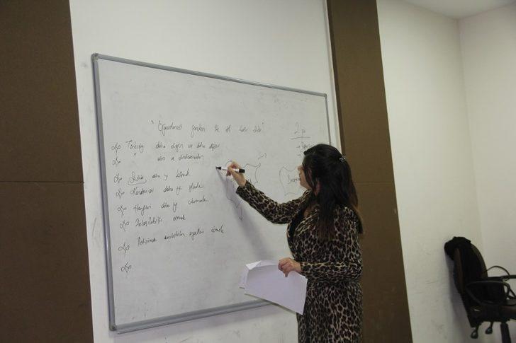 Kulp’ta açılan diksiyon kursu büyük ilgi gördü G4