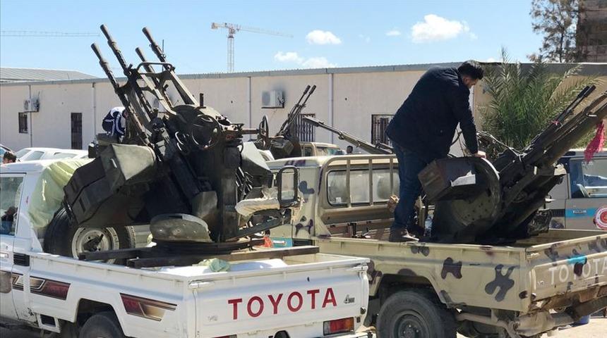 Libya'nın başkenti Trablus'ta Başkanlık Konseyi Merkezi'ne silahlı saldırı