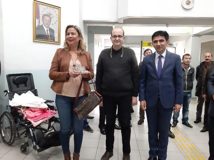 Ihtiyaç sahipleri akülü sandalyelerine kavuştu G2