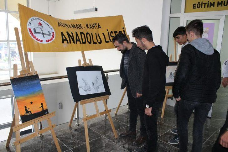 Öğrencilerden anlamlı resim sergisi G2