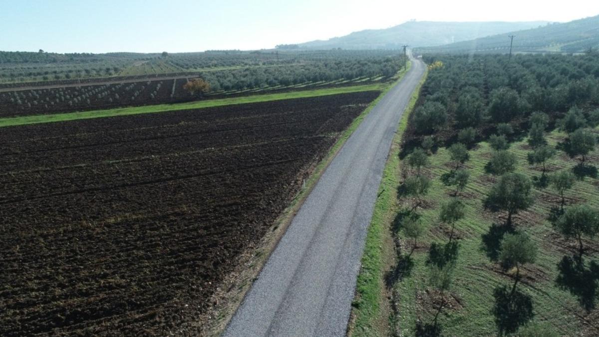 50 iş g&uuml;n&uuml;nde 2 bu&ccedil;uk milyon metrekare asfalt atıldı