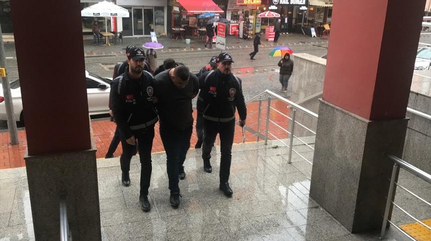 &Ccedil;ok sayıda su&ccedil;tan aranan 2 h&uuml;k&uuml;ml&uuml; Kocaeli'de yakalandı