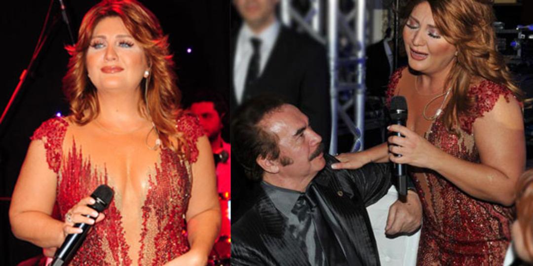 Sibel Can dekoltesiyle b&uuml;y&uuml;ledi