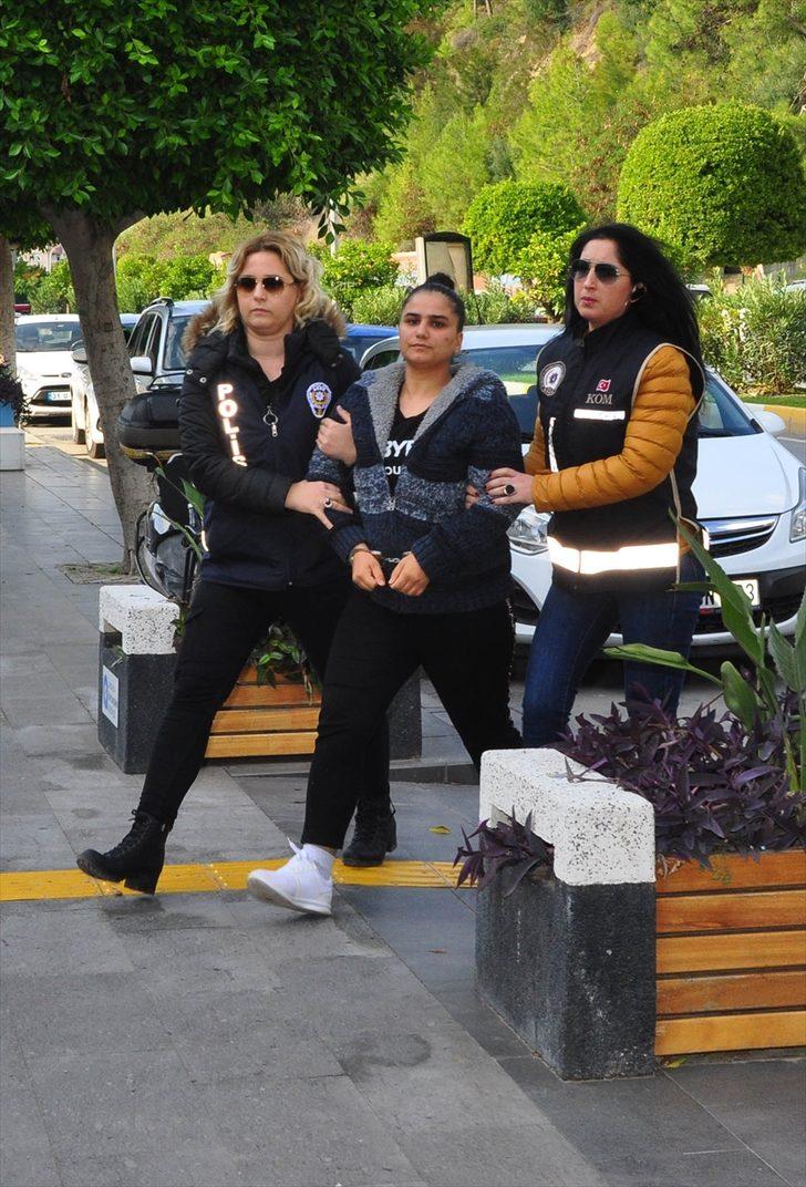 Antalya'daki cinayetin şüphelileri adliyede sevk edildi G1