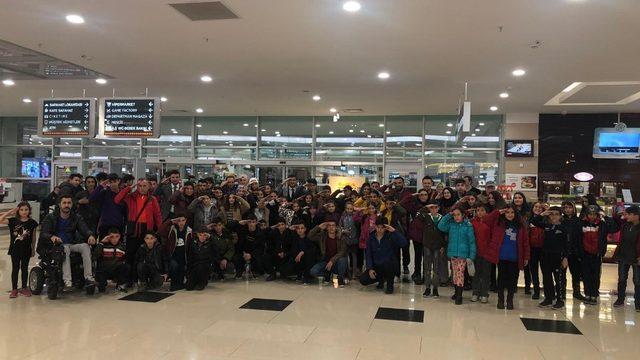 “Naim Süleymanoğlu” filmi gözyaşlarına boğdu