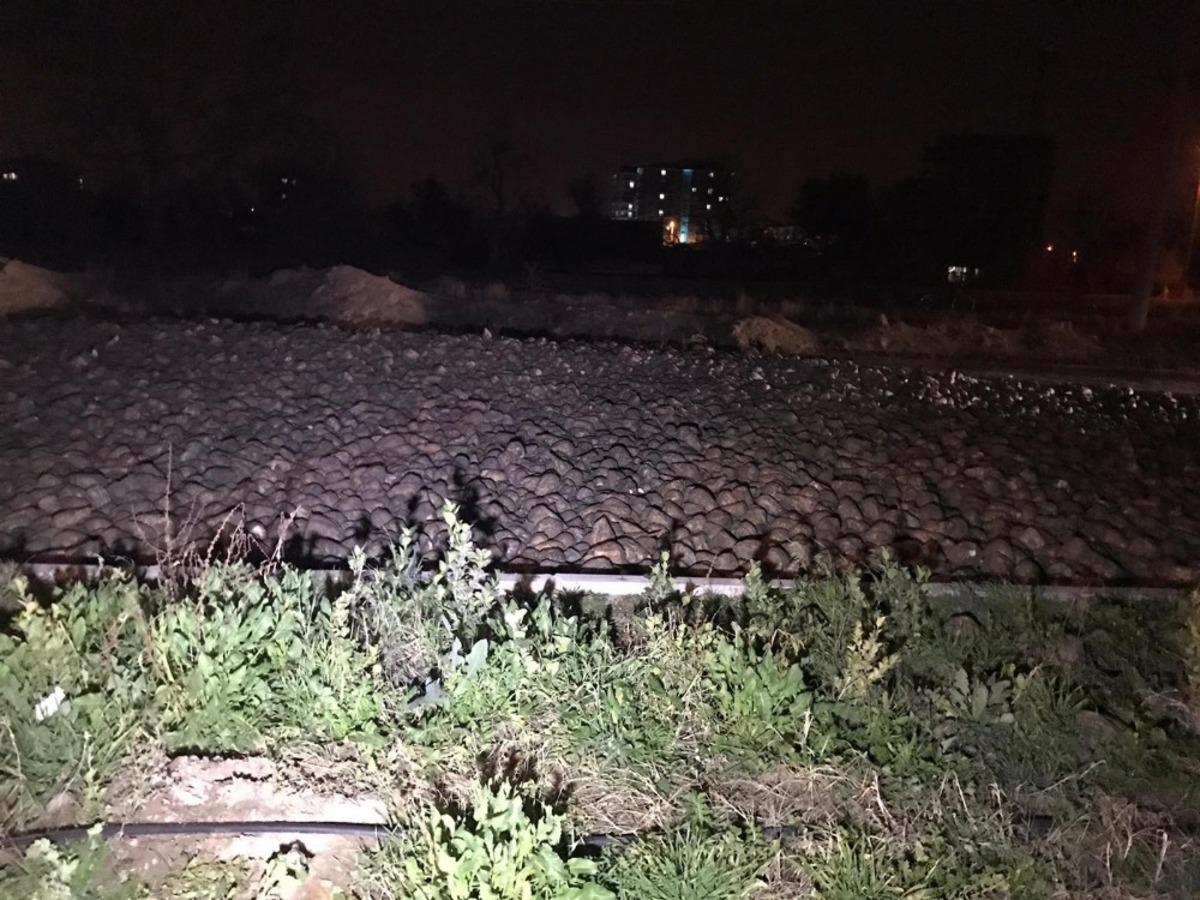 Konya&rsquo;da pancar y&uuml;kl&uuml; TIR devrildi! Karayolu tarlaya d&ouml;nd&uuml;!