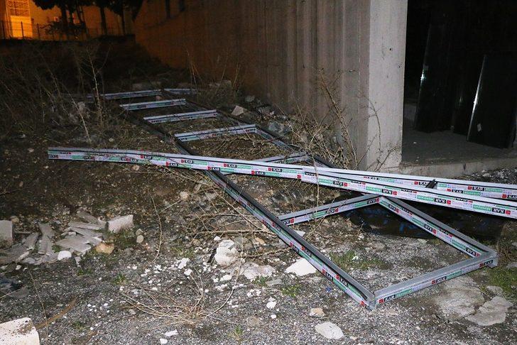 Adıyaman'da polisi gören hırsızlar çaldıkları malzemeleri bırakıp kaçtı G1