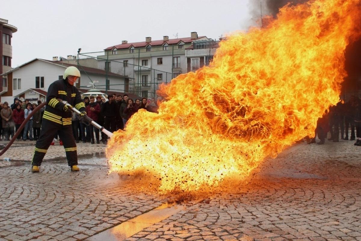 Bayburt &Uuml;niversitesinde acil durum tatbikatı