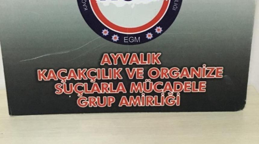 Polis 2 ayrı operasyonda 13 uyuşturucu satıcısını yakaladı