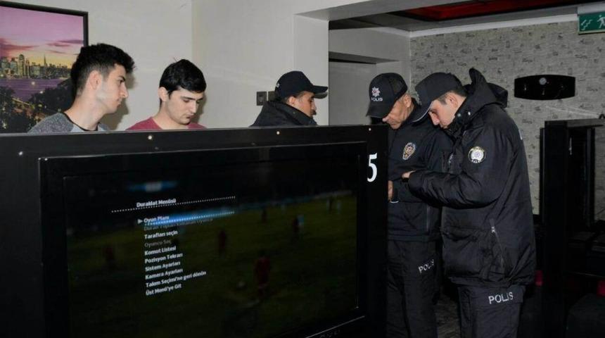 Balıkesir’de polis 18 aranan şahsı yakaladı