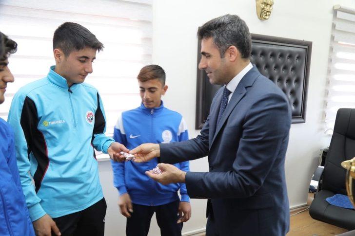 Başkan Arıkan, sporcuları ödüllendirdi G1