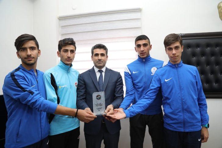 Başkan Arıkan, sporcuları ödüllendirdi G2