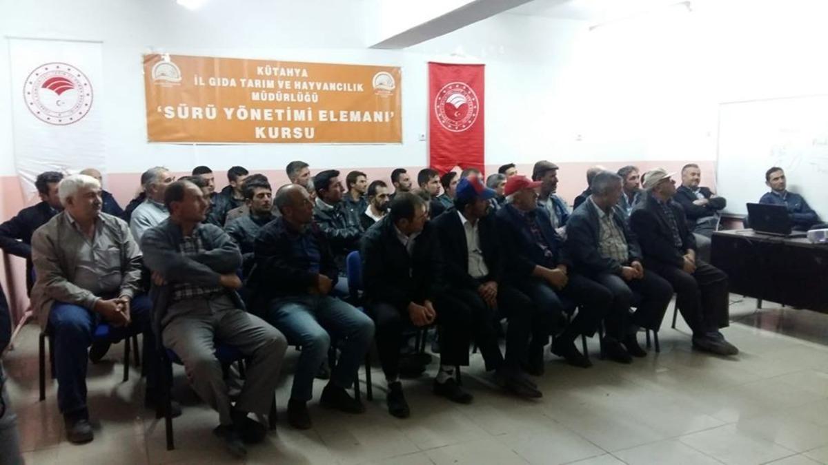 Aslanapa&rsquo;da s&uuml;r&uuml; y&ouml;netimi kursu tamamladı