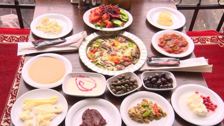 Diyarbakır'da serpme kahvaltıda 'israf' tartışması G3