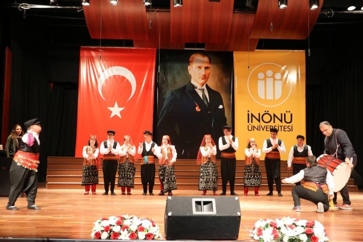 Engellilerin g&ouml;sterisi ilgi g&ouml;rd&uuml;
