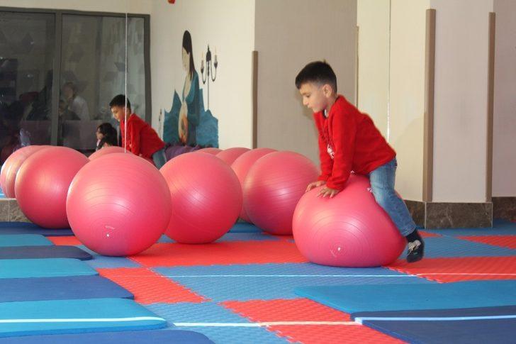 900 gram doğdu, yaşam savaşını kazandı, şimdi 5 yaşında G4