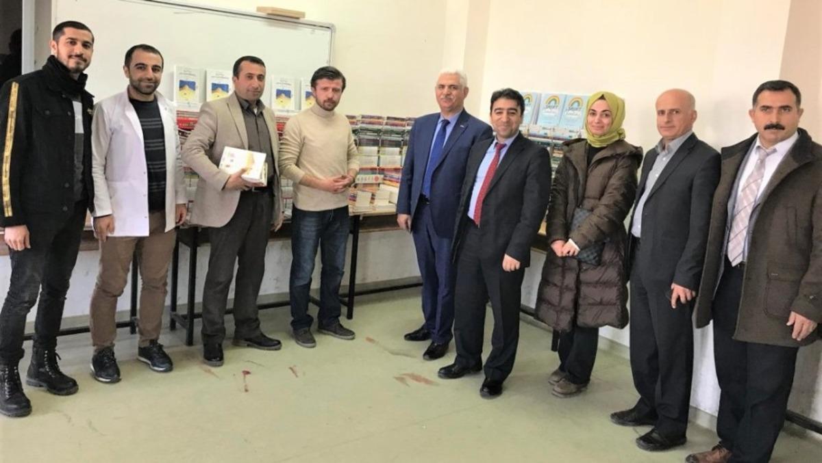 &lsquo;End&uuml;l&uuml;s Okuma Projesi&rsquo; ile &ouml;ğrenciler kitap okuyor