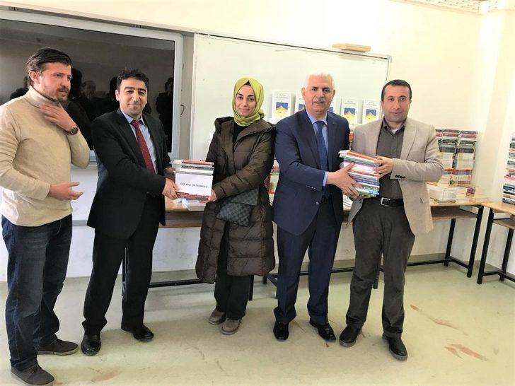 ‘Endülüs Okuma Projesi’ ile öğrenciler kitap okuyor G2