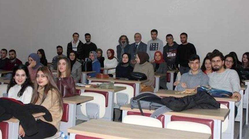 M&uuml;ft&uuml; &Ccedil;etin Kariyer Planlama ve Geliştirme dersinin konuğu oldu