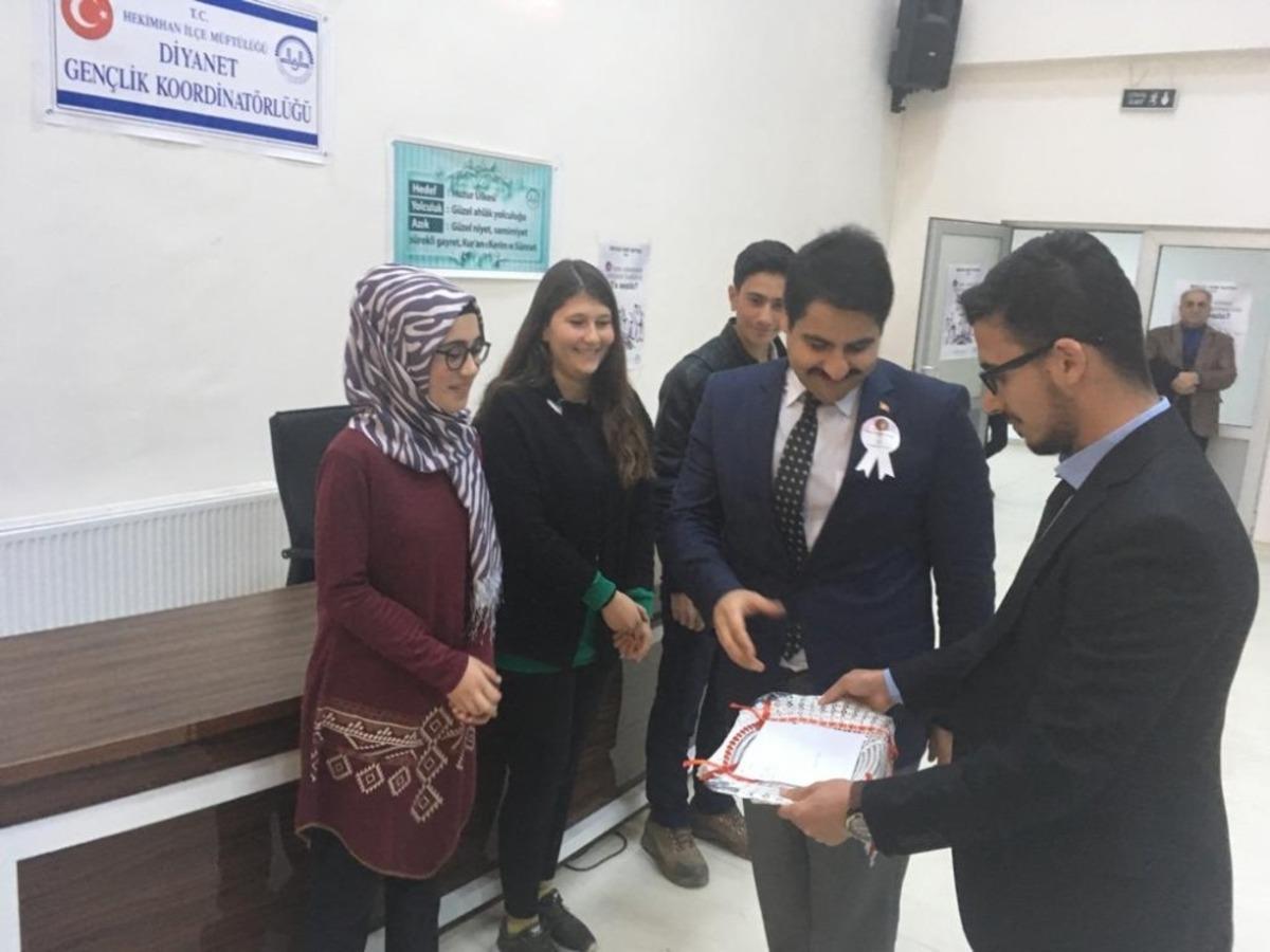 Yarışmada dereceye girenlere &ouml;d&uuml;l verildi