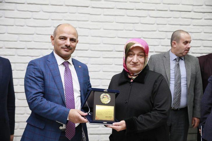 Başkan Söğüt emekli olan personelleri ile buluştu G2