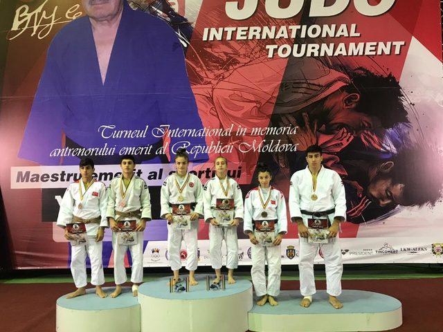 Kağıtsporlu judoculardan 6 madalya