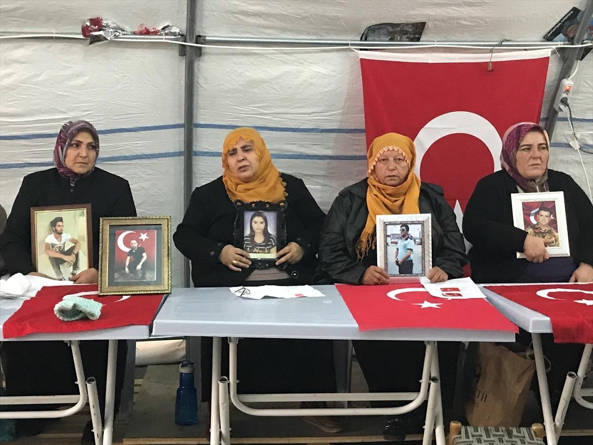 Diyarbakır annelerinin evlat n&ouml;beti 94'&uuml;nc&uuml; g&uuml;n&uuml;nde