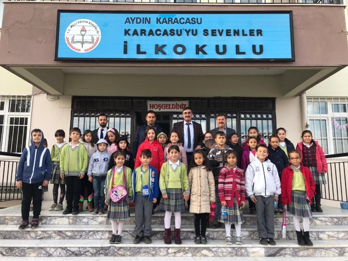 Karacasu Belediyesi &ouml;ğrencileri sinemayla buluştu