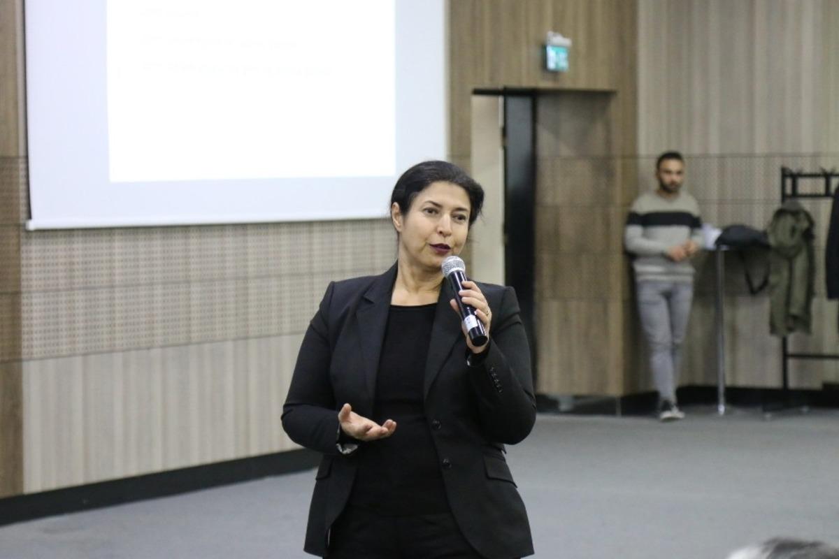 SA&Uuml;&rsquo;de &lsquo;Stres ve &Ccedil;atışma Y&ouml;netimi&rsquo; konuşuldu