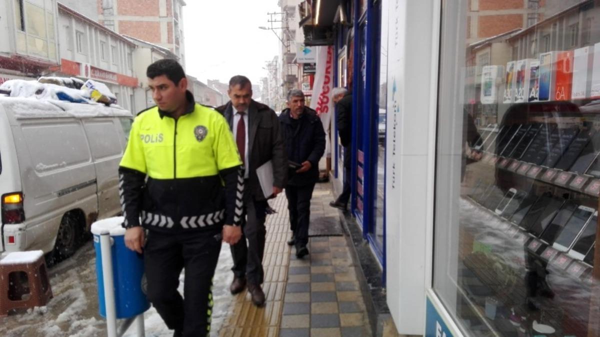 Pazaryeri&rsquo;nde sigara denetimi